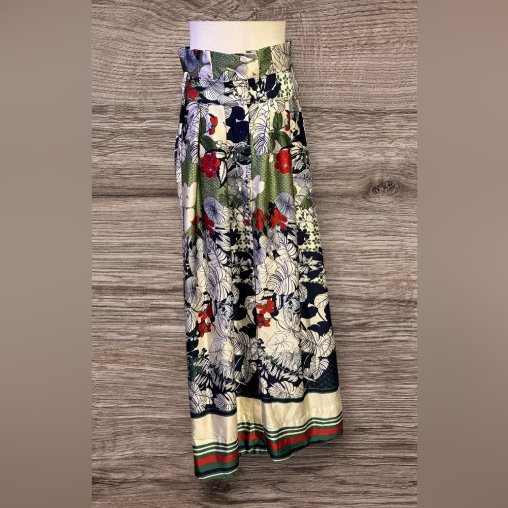EUC Gracia Maxi Skirt